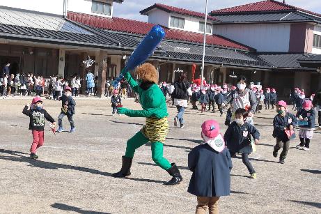 こども園豆まきの様子