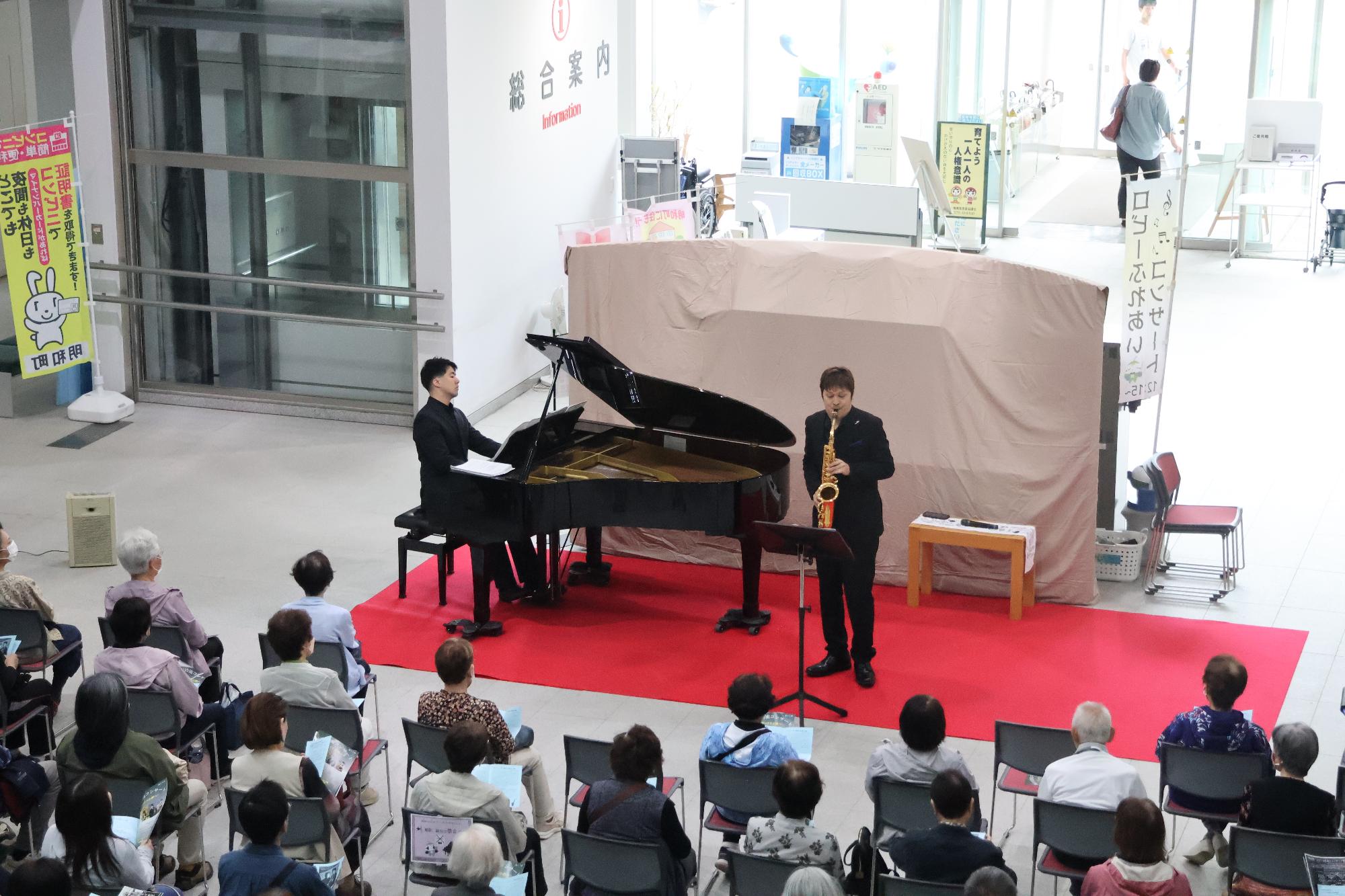 第52回ロビーふれあいコンサートの様子1