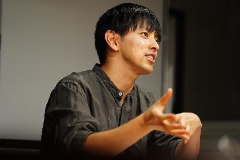 教育YouTuberの葉一さんが語っている写真