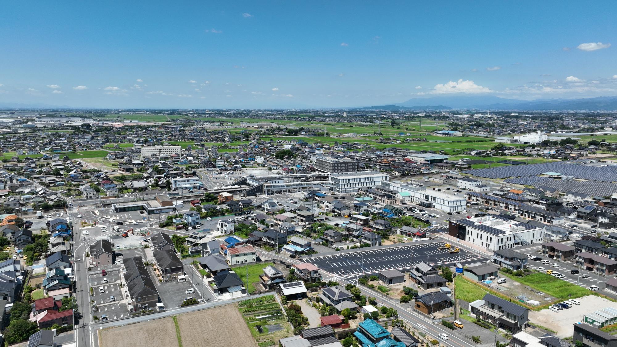 明和町にある川俣駅前を中心としたドローンの空撮画像